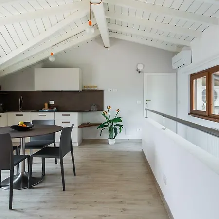 شقة Mansarda I Cipressi