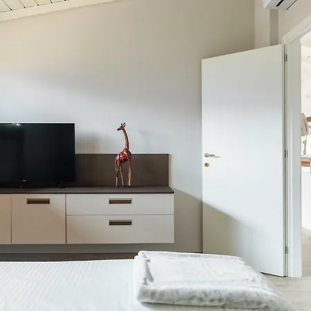 Mansarda I Cipressi Apartamento *