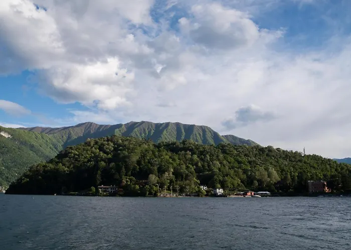 Lägenhet Mansarda I Cipressi Lenno