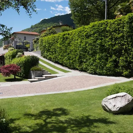 Mansarda I Cipressi Apartmán *